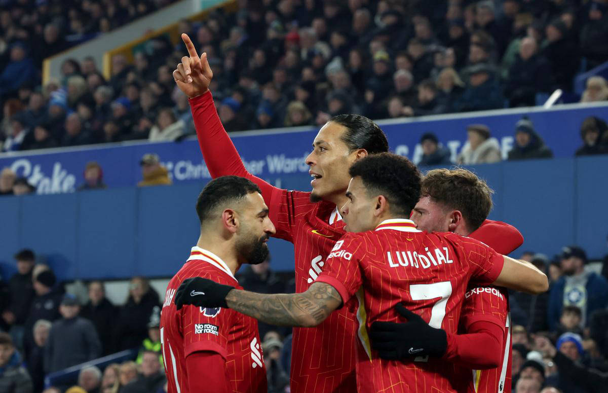 包含利物浦主力坐镇伤患，欧冠前路多少波折的词条