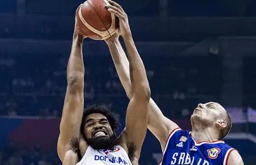 关于法国男篮战胜意大利，晋级国际篮球锦标赛八强的信息