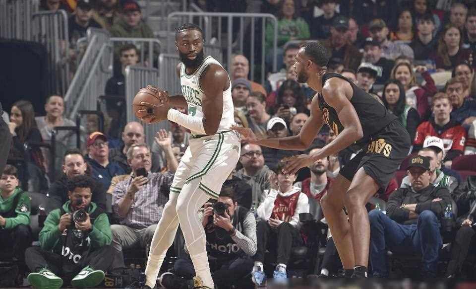 塔图姆在日本队比赛中大比分获胜，败北引发热议！的简单介绍